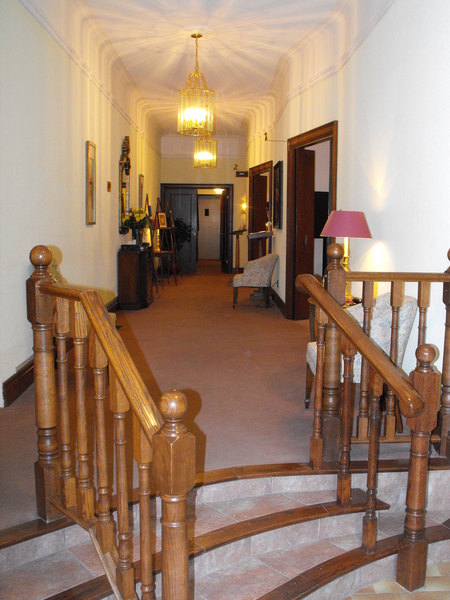 Newmarket Roadhouse And Rose Funeral Home Newmarket Roadhouse And Rose Funeral Home